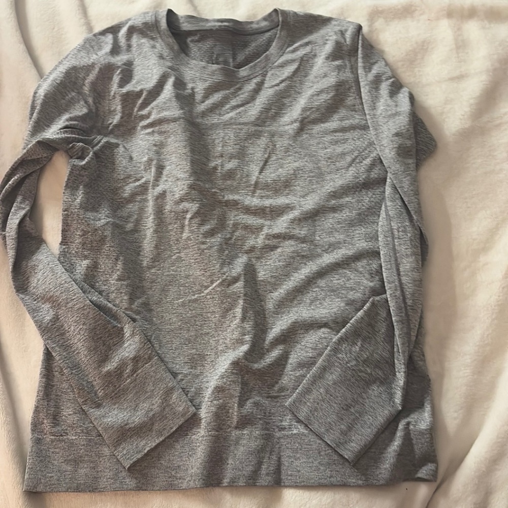grey LULULEMON swiftly tech cropped long sleeve